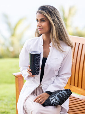 Ti_leaf_lei_wristlet_pouch_and_matching_cup